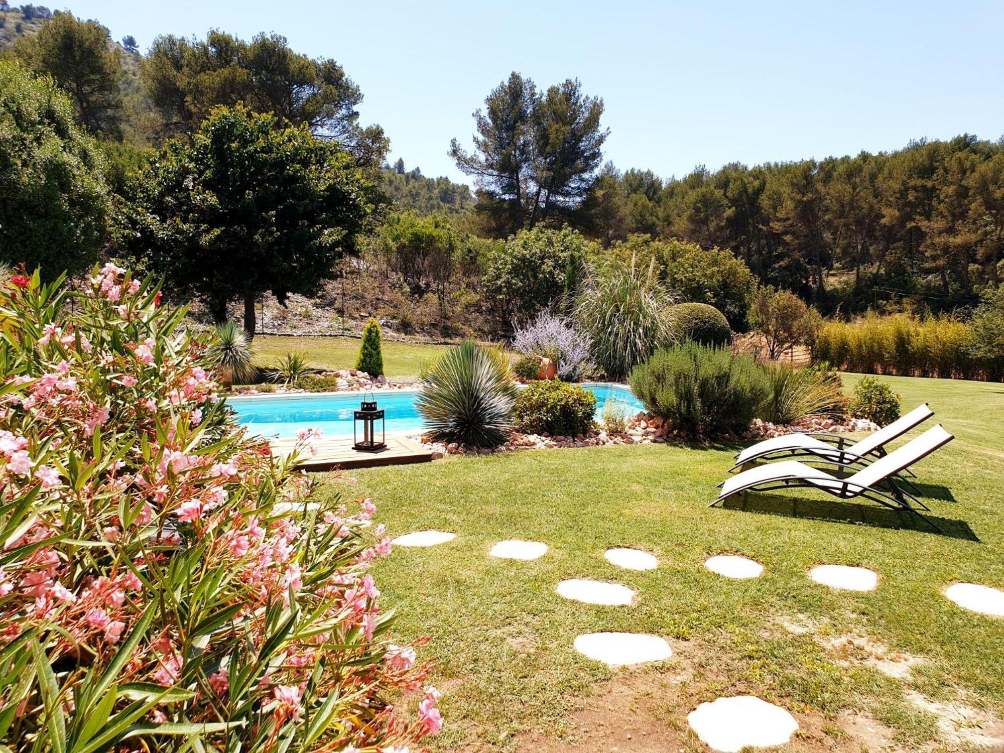 Les Prairies De Fenestrelle Spa & Piscine Au Calme Aubagne Exteriér fotografie